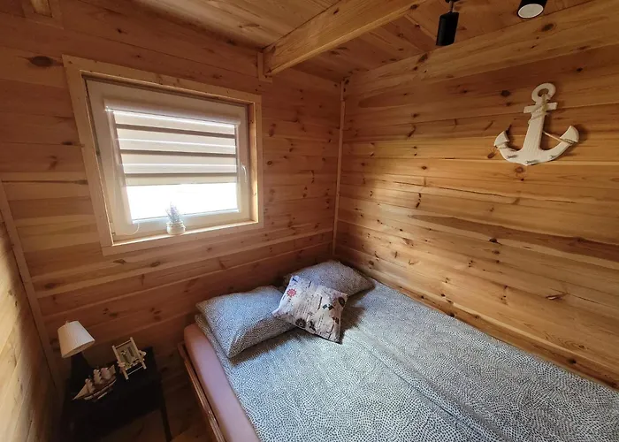 Oli-kaj Wynajem Domkow בית נופש *